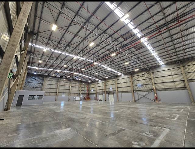 3,280M² WAREHOUSE TO LET IN LINBRO PARK